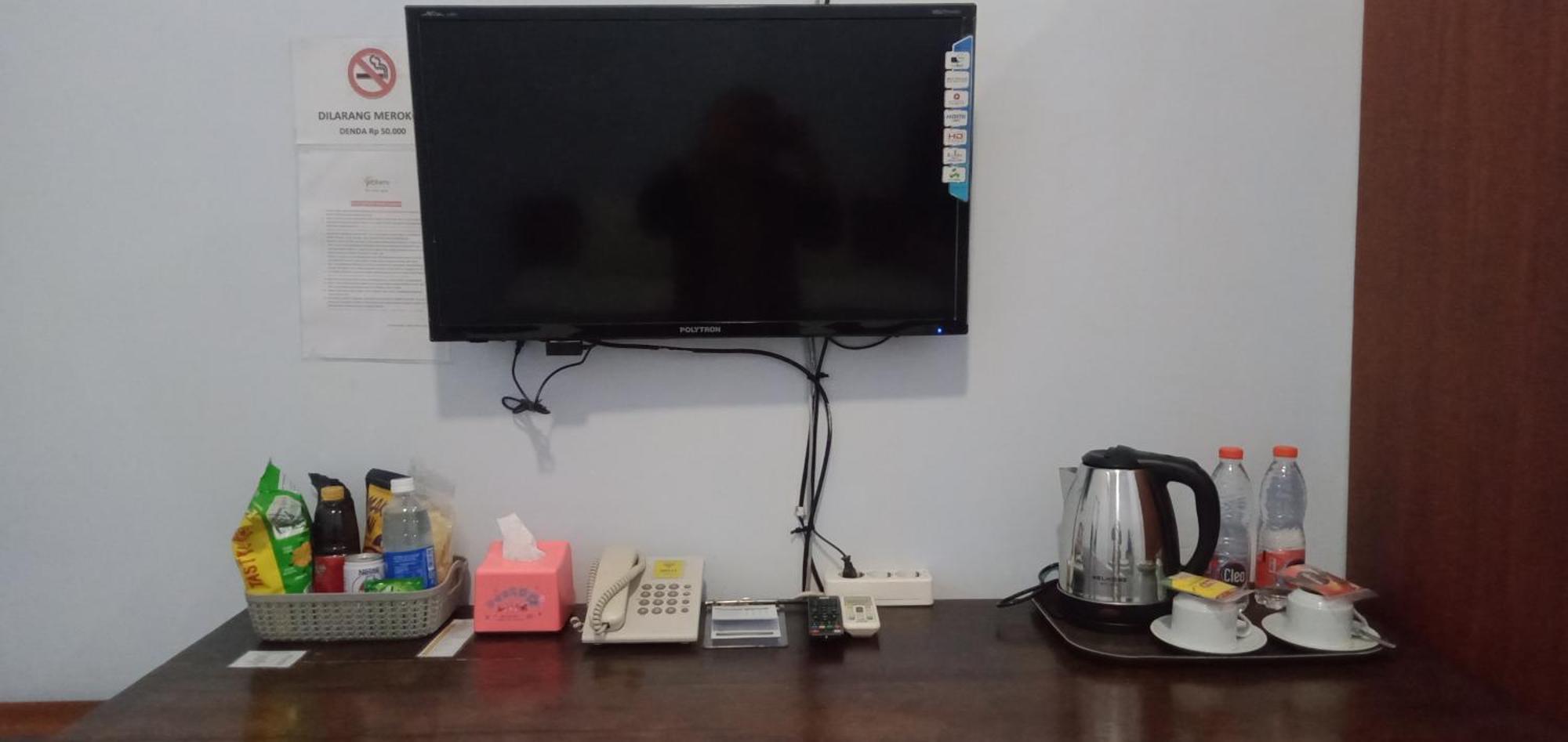 Hotel Ilhami Blitar Kültér fotó